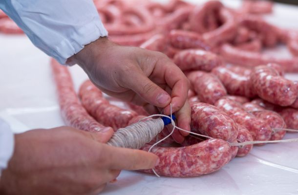 Salsicce - Da maiali allevati e macellati in Friuli - Salumificio Pantarotto